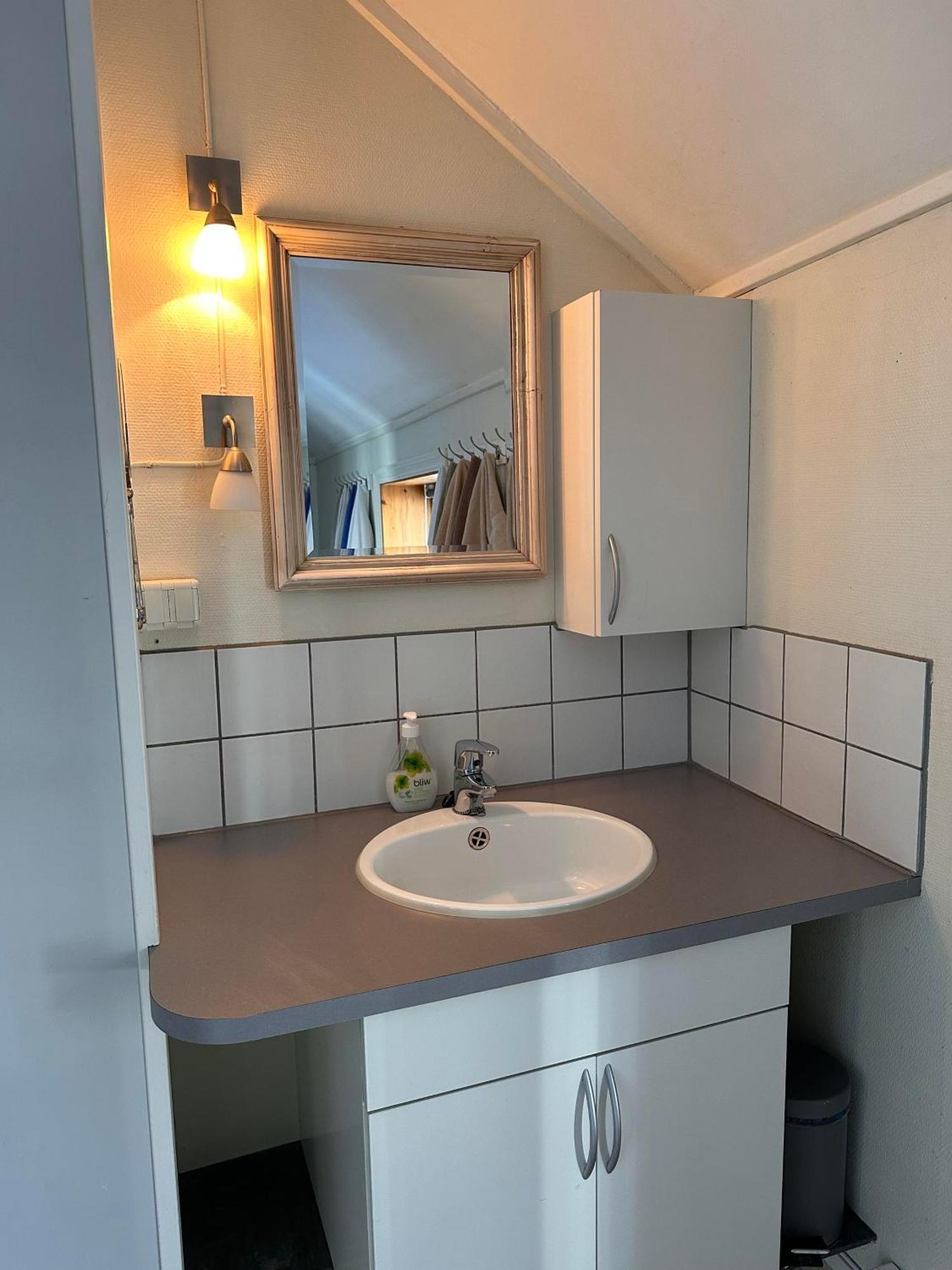 Tidligere Stall Omgjort Til Koselig Hjem I Sentrum Tromsø Exterior foto